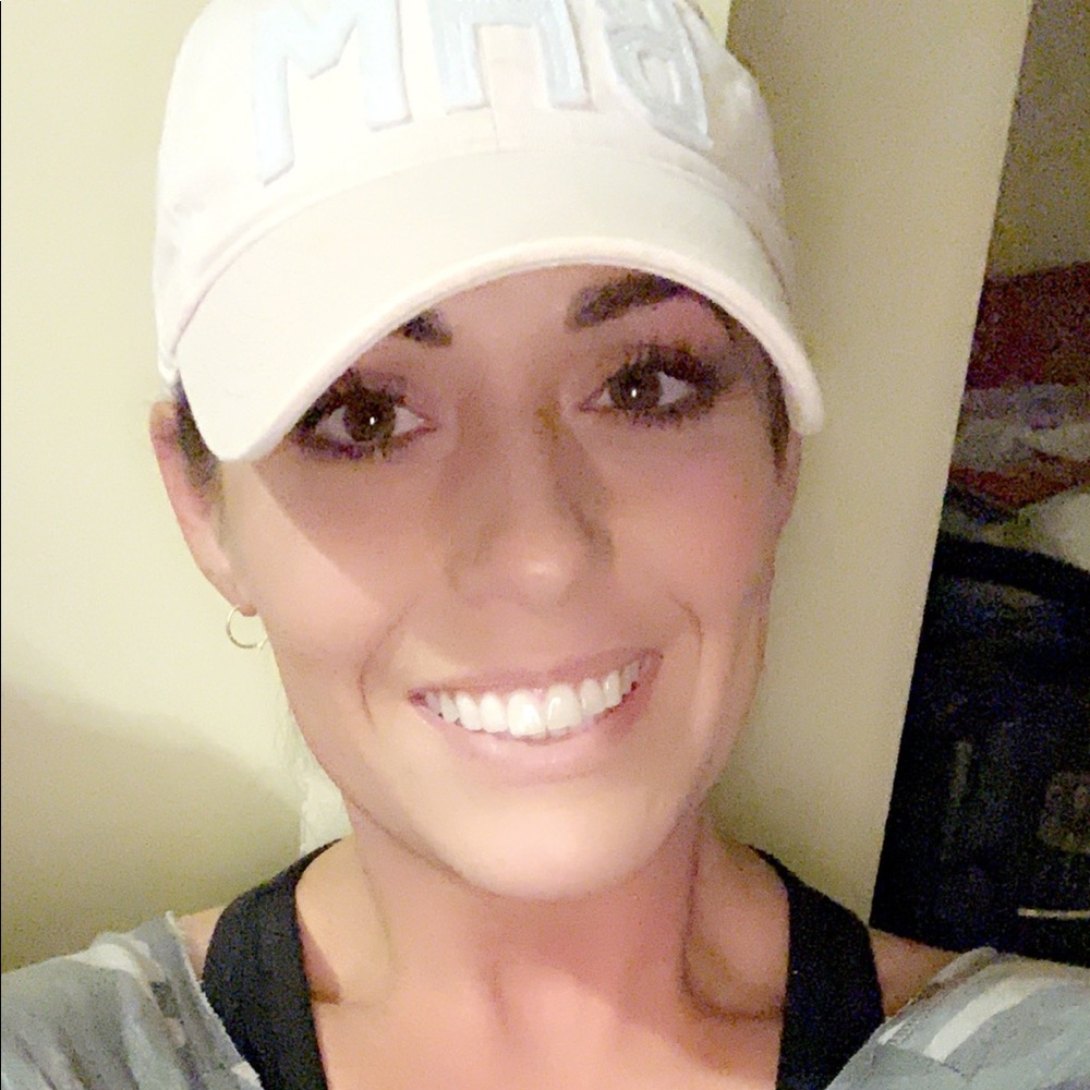 Meet your Posher, Melissa